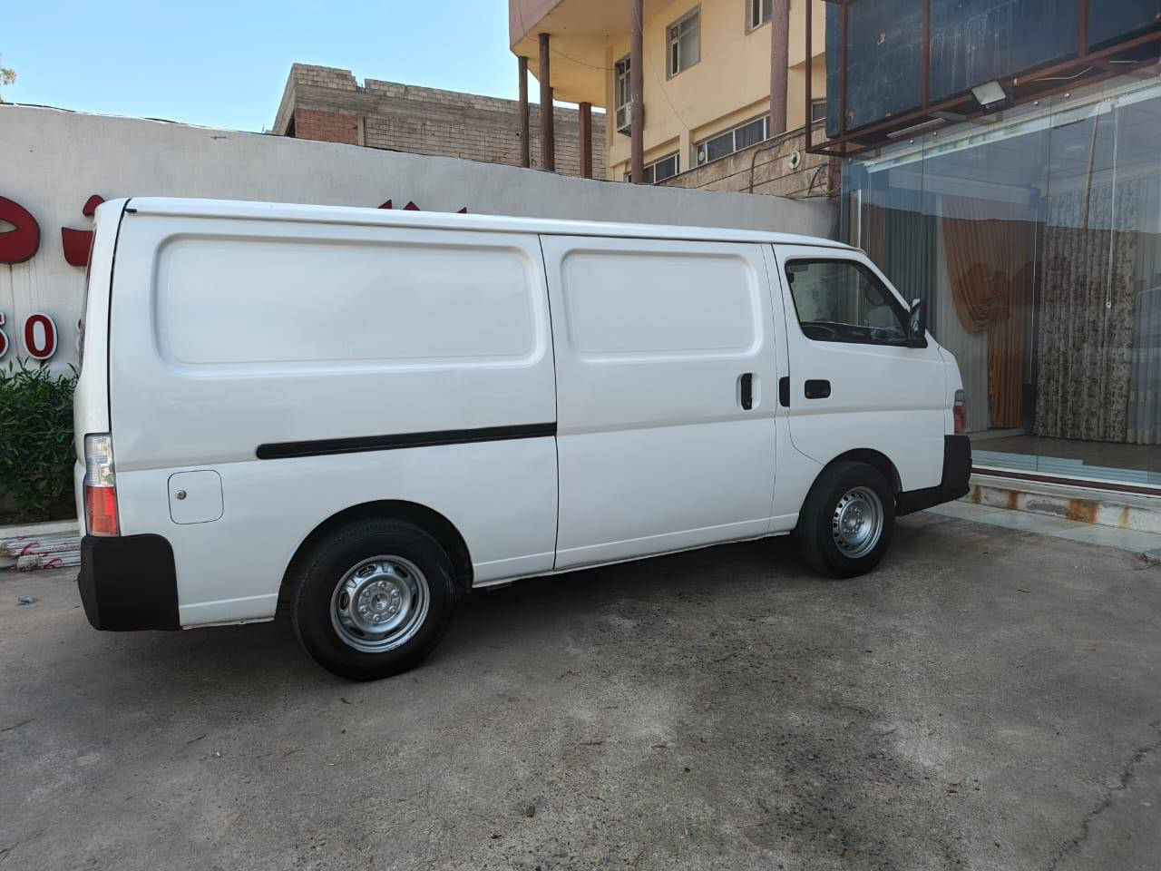 110$ هندەک مجال
بوو فروتنێ 

***********
شوێن ئاکرێ
