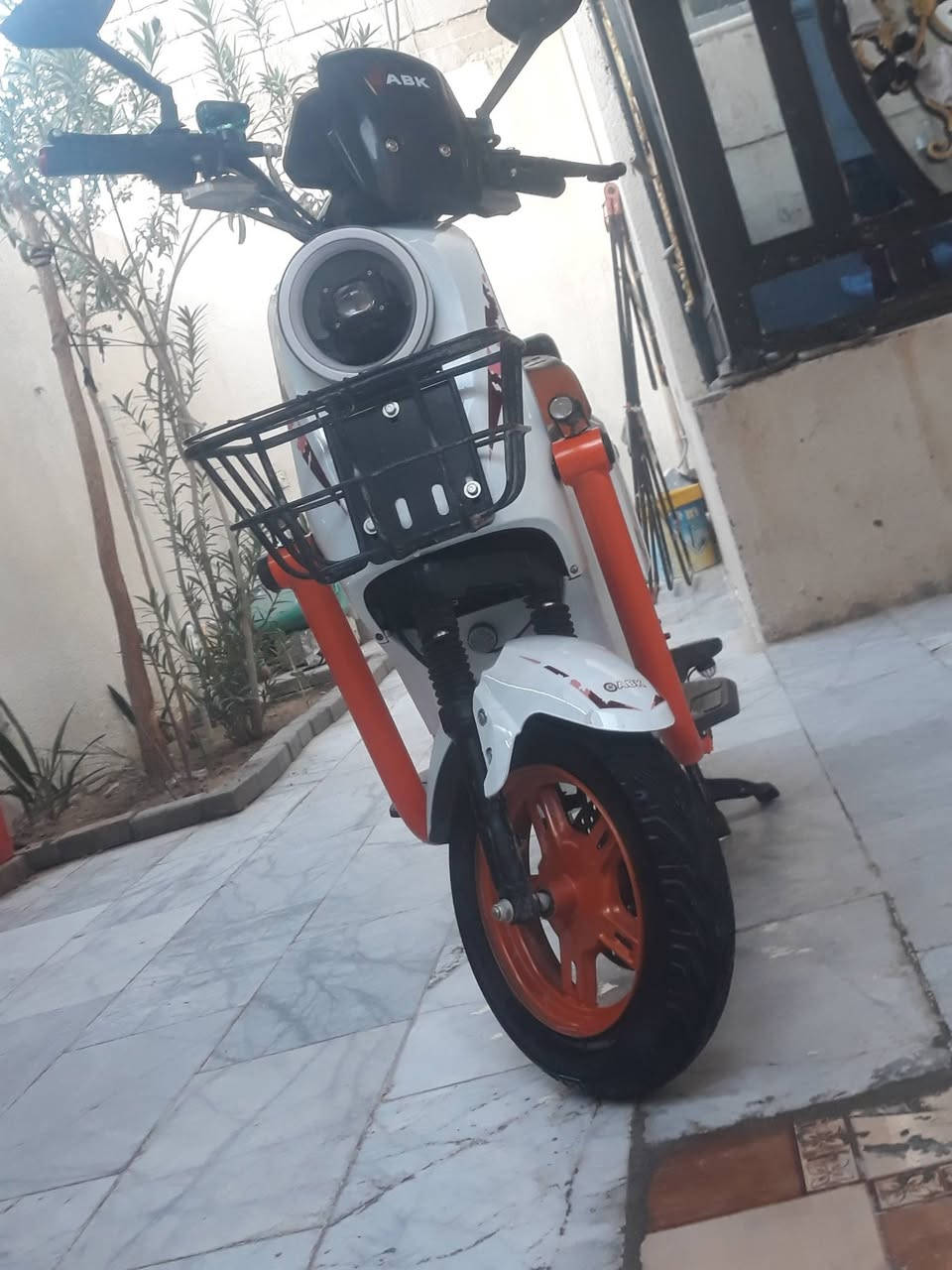 السلام عليكم دراجة X900 كفالة مديل 2026 لدراجة جديدة اشتخدام 5 اشهر بطاريات حجم 20 الاكبار سرعتهة 115 لدراجة كفالة وصلهة ماموجود ضاع تشتغل على الابلوتوث وبيهة هواي ميزات السعر 600 مكاني البصرة ابو الخصيب ***********  واتساب
