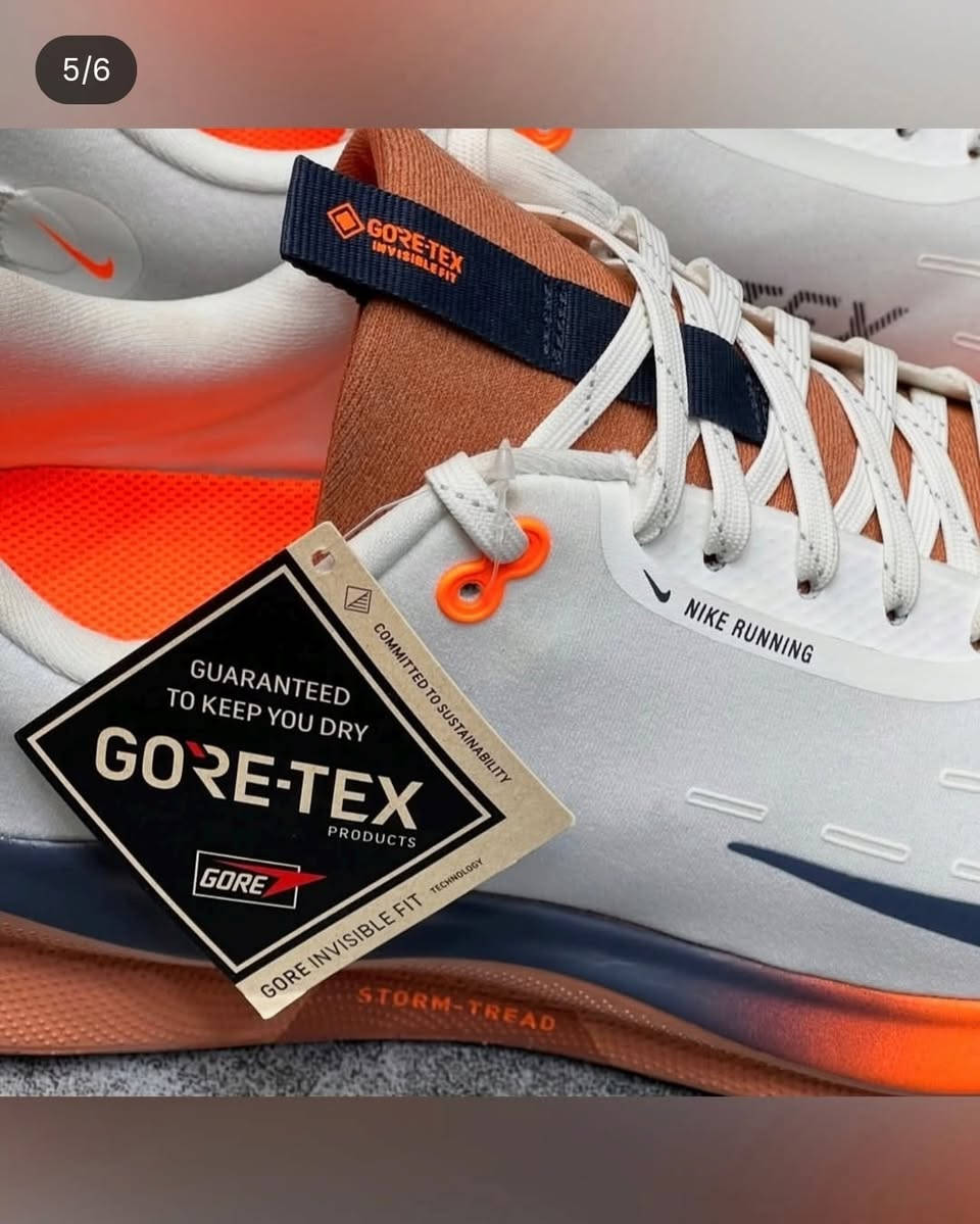 براند Nike نايكي الامريكية🇺🇸
160 $💸اورجينال حذاء جري🏃

حذاء Nike ReactX Infinity Run 4 GORE-TEX، وهو مصمم خصيصاً للجري والأنشطة الخارجية، خاصة في الأجواء الماطرة.

إليك أهم مواصفاته ومميزاته:

تقنية GORE-TEX: يتميز بطبقة مقاومة للماء بالكامل للحفاظ على جفاف قدميك، مع الحفاظ على التهوية الجيدة.

فوم ReactX: يوفر استجابة وراحة أكبر، حيث يمنح طاقة أعلى بنسبة 13% مقارنة بفوم React التقليدي.

تصميم مريح: يتمتع بقاعدة عريضة وكعب ثابت ليوفر تجربة جري سلسة ومستقرة، مما يجعله مثالياً للمسافات الطويلة.
 #حذاء_أنيق #حذاء_رجالي #حذاء_رياضي #حذاء_أصلي #حذاء


**إذا كنت صاحب هذا الإعلان وتريد حذفه لأي سبب، رجاءا أرسل رسالة إلى الدعم الفني**