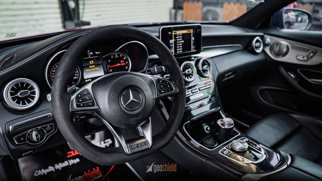 السلام عليكم 

مارسيدس موديل 2017 amg c300
سياره كلين تايتل هنا سوي شخط بلباب سايق فقط
معدله كلها c63 سبوورت
محرك 20 وتوربو
فول موصفات
ماشيه 70 الف فقط
سيرفيس كامل سياره بدون اي نواقص
رقم وهزة جديد
سعرها 194 وبيها مجال
مكان سياره اربيل 
***********
***********
