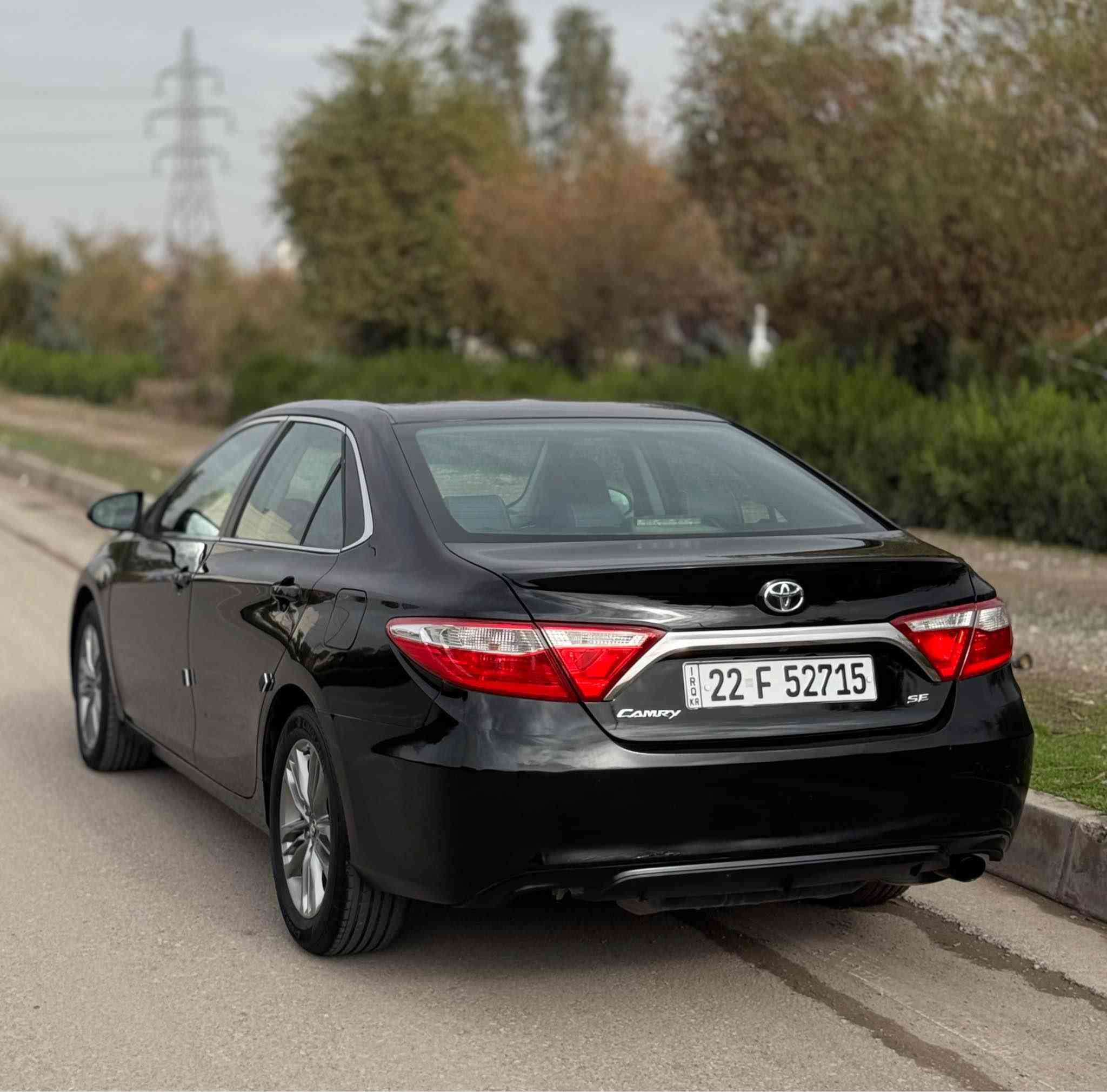 تويوتا كامری ٢٠١٧ SE
جملغ بونیت صبغ بێ داخلی (بدون دواخل)
ارباک سووکان (ستیرن) طاك
سەیارەکە بێ عەیبە کامل بەشەرت 
سەنەوی و ڕەقەم نوێیە
١٢٩$ نرخی فرۆشتن 
*********** — *********** أربيل, العراق
