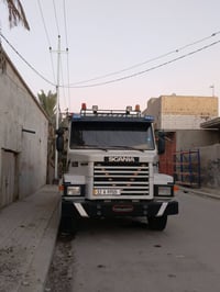 سكانيا 112 محرك 12ونص كفالة بلادية موديل 86 رقم نينوى جديد بأسمي للاست...