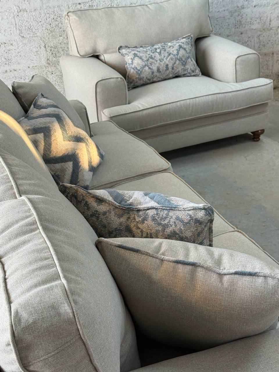 تخم امريكي جديد ٨ مقاعد سعره مليونين وربع *********** بغداد, العراق
