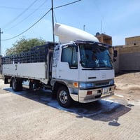 سياره للبيع طيره محدثه انكر ثمانين عادي حاويه سته وربع بلادي كفاله عام...