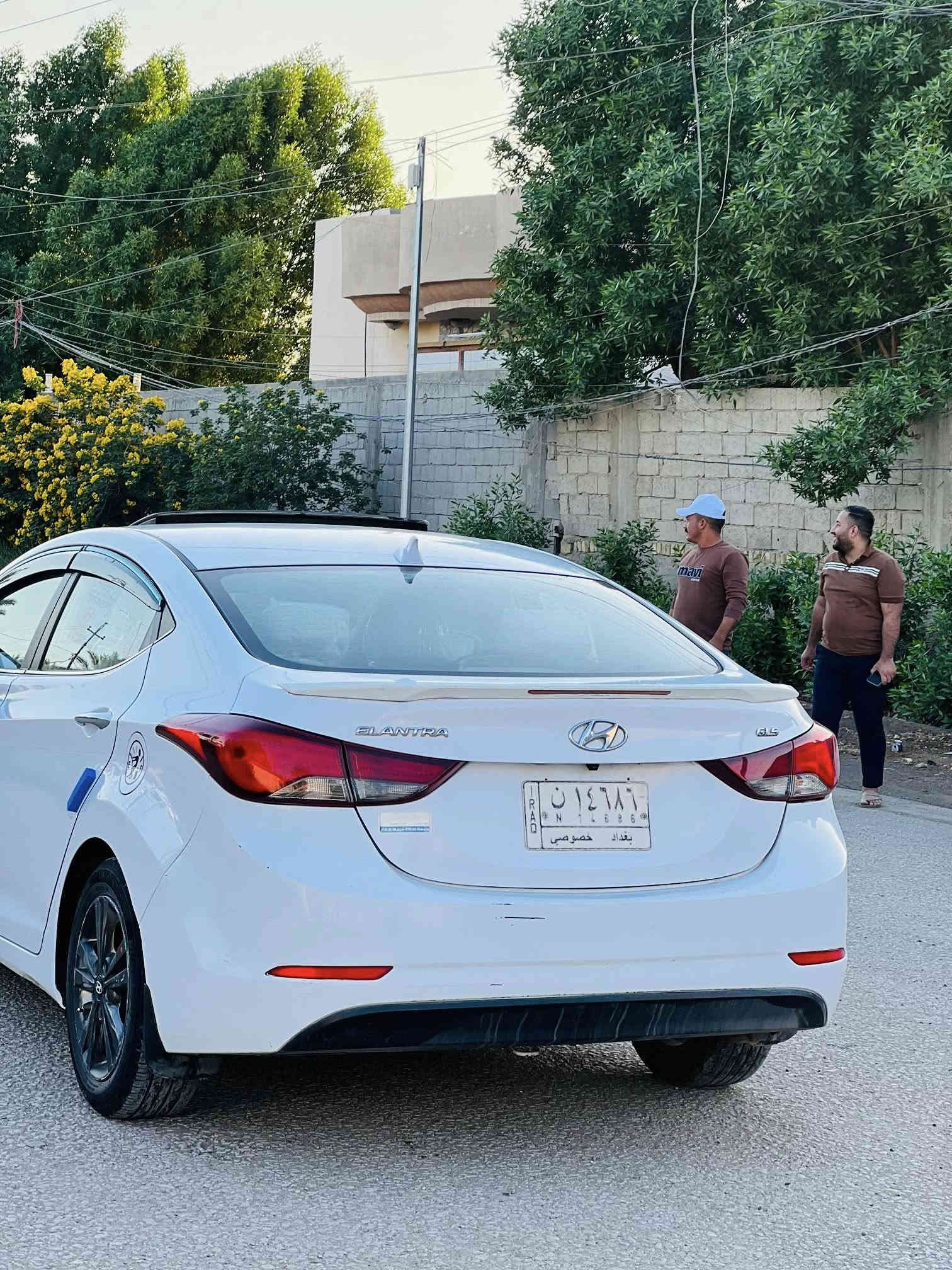 يا الله سلام عليكم النترا خليجي 2015فئة gls فول مواصفات 1/1كفاله عامة شرط السونار  كير ومحرك وحداديه كفاله محرك وكير كفاله من الفتح السياره مكفوله من الضربه والصبغ والتبديل  شرط السونار السياره كلش جديده   محرك 2000دوش
السعر128وبيها مجال
الاتصال***********
مامتواجد بلخاص 👆👆
مواصفات السياره
فتحه سلايت  
تبريد قطعتين 
شاشه 
تحكم استيرن 
كامره 
نضام ايكو 
كشنات جاد 
حساسات
