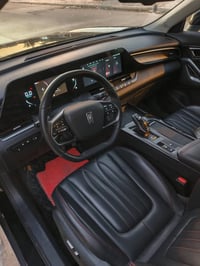 أنظمة أمان متقدمة مثل: • كاميرا 360° • حساسات أمامية وخلفية • نظام تثب...