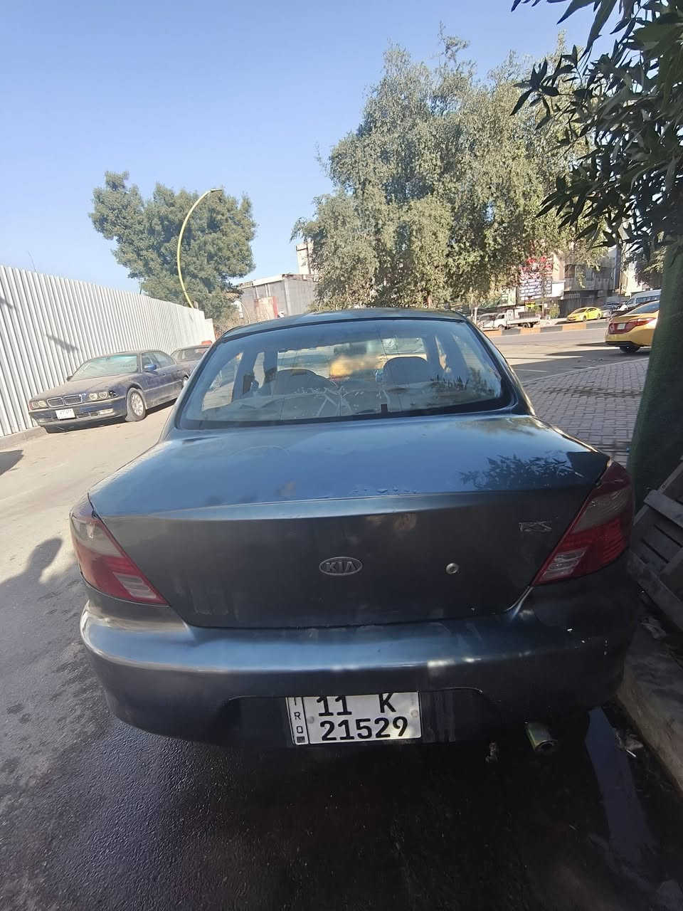 السلام عليكم للبيع ريو موديل ٢٠٠٢ باسمي رقم بغداد جديد هزة جديده مكينه وكير خير من الله عل فحص شواصي نظيفات مملعوب بيهن بيهه ضربه بلباب من كشر مماثره عل داخل رايدهه ب٤٠  وبيهه مجال بسيط للستفسار ***********
