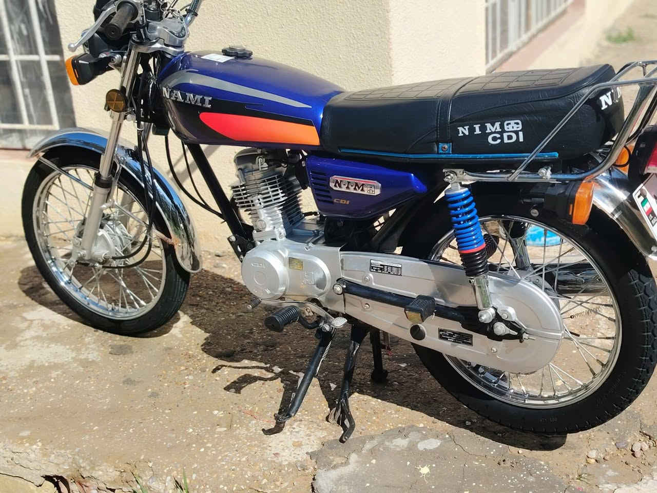 سلام عليكم دراجه البيع نامه امتياز 20024 مكان صويره حي العسكري السعر 7500 و بيهه مجال  وهاذه رقم تليفون ***********
