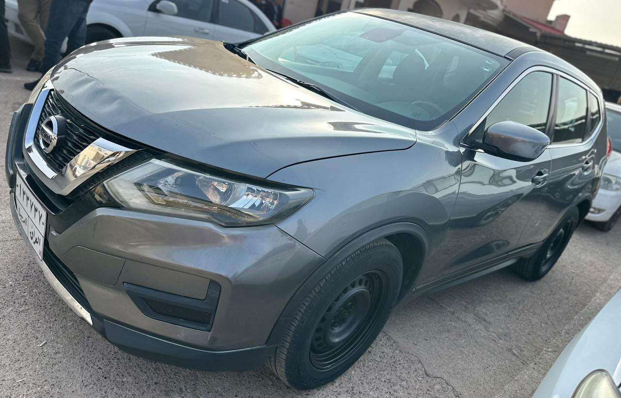 نيسان روج 
موديل 2017
مواصفات S
بونند جاملغ صبخ 
بيدون دواخل بيدون اربك 
صقف بي تقحيل 
9ورقه خرامه عليه 
سعر125 مجال 
مكان عقره 
رقم بي وتساب *********** اكر, نينوى
