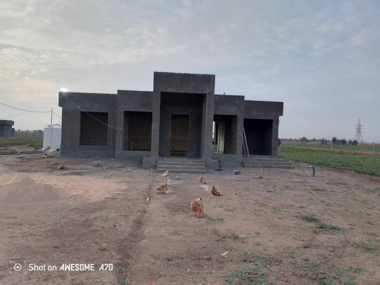 خلف مصري  لبخ  متفرغ جميع انواع البخ الاسمنتي  خشن ناعم  وطلىس  وفوم  درجه اولي الرقم بي وتس اب ***********
