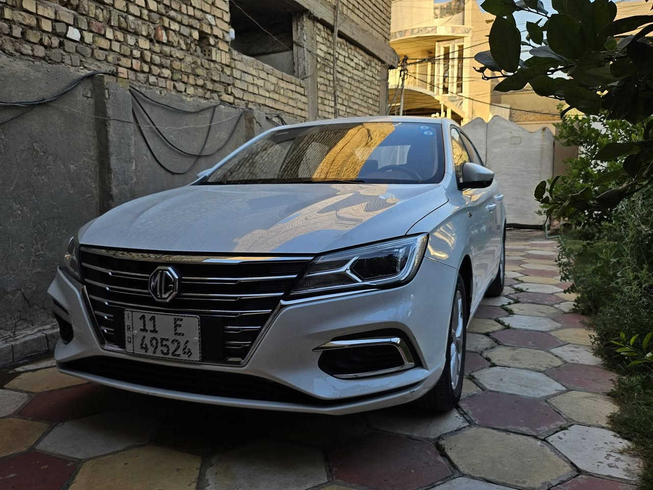 MG5 2023 للبيع
السلام عليكم ، MG5 موديل 2023 فئة كومفورت ماشية 26,620 قابل للزيادة بشي قليل

محرك 1500 / كير CVT 
السيارة مكفولة عدا رصعات خفيفة جدا متبين الا تركز بيهن

السيارة قبل شهرين مسويلها هزة وارقام انكليزية جديدة ، السيارة بأسمي
 
السعر 97 وبيها مجال بسيط جدا

مكاني بغداد / الحبيبية قرب ساحة الحمزة

رقم التليفون ***********
