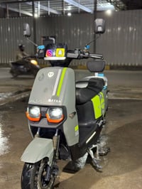 دراجه للبيع جديده نضيفه صالي شهر من اخذته  مستخدمه قليل شغل وطلع 6بطار...