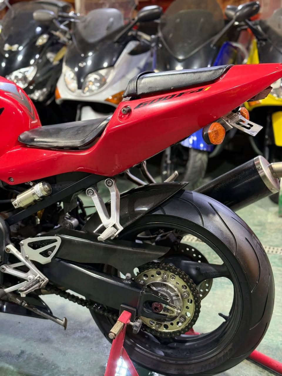 يا الله اللهم صلِ على محمد دراجه حاويه نازله من معرض كلشي وكلاشي كفاله عامه  العنوان ديالى بعقوبه ***********
