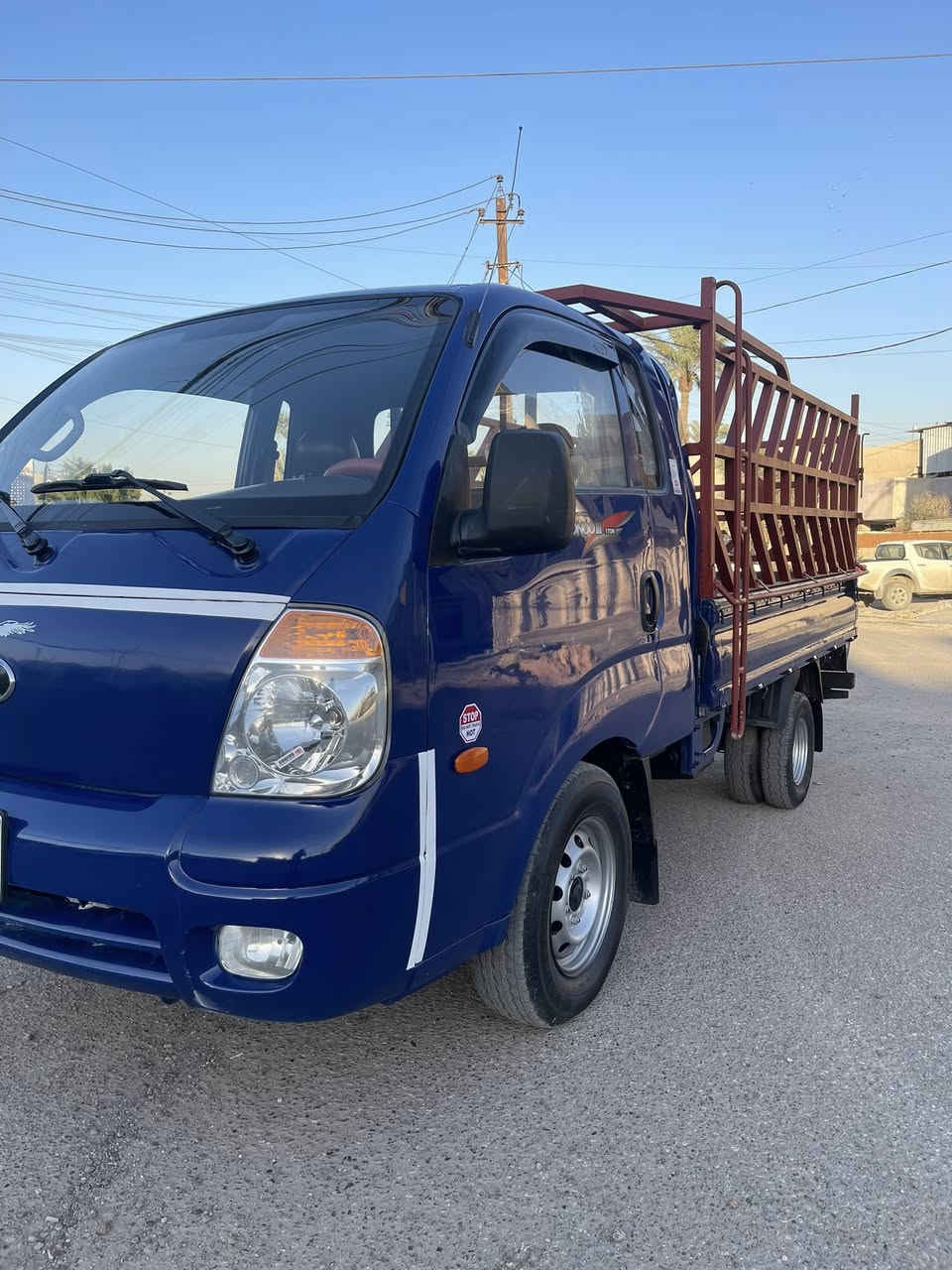 سلام عليكم كيا مديل 2006 مكينه مسكر محور بم ونوزل سياره خير من الله مكينه مكفوله كير مكفول سياره مصبوغه اثر جراد لا ضربه ولا كص كفاله رقم بغداد جديد تحويل ثاني يوم العنوان بغداد البلديات قرب امن العامه 
السعر 84 وبيها مجال 
الهاتف ***********
