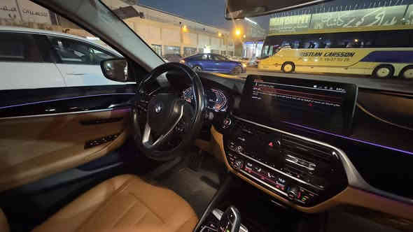 2023 رقم أربيل 
خليجي بدون صبغ
 ما مبدل اي قطعة كلشي بلاد شرط الفحص 
محرك 4 سلندر توين تيربو 
بصمة ابواب و بصمة تشغيل 
‏‎نظام iDrive 8.5 مع Apple CarPlay & Android Auto 
‏‎رادار – كاميرات 360° 
12 لون داخلي على جميع الابواب 
مقاعد فاخرة جلد بيجي اصل 
حساس امامي خلفي 
لايتات زينون  LED فاخر مع كشافات دع
تبريد خلفي قطعتين بالابواب 
لايت كهربائي الحركة 
اشارات في المرايا الجانبية
مرايا جانبية كهرباء شفط
تحكم كهربائي متكامل للمقاعد الامامية 
ذاكرة خزن ميموري 
ستيرن كهرباء 
شاشة كبيرة الحجم 
بصمتين اصليات 
السعر 239 وبيها مجال 
و باقي المواصفات المعروفة 
مكاني النجف الاشرف 
حي الغدير مقابل كرار بركر 
للاستفسار وتساب 👇

‪ 786 079 9860‬
 او اتصل على الموبايل 

***********
