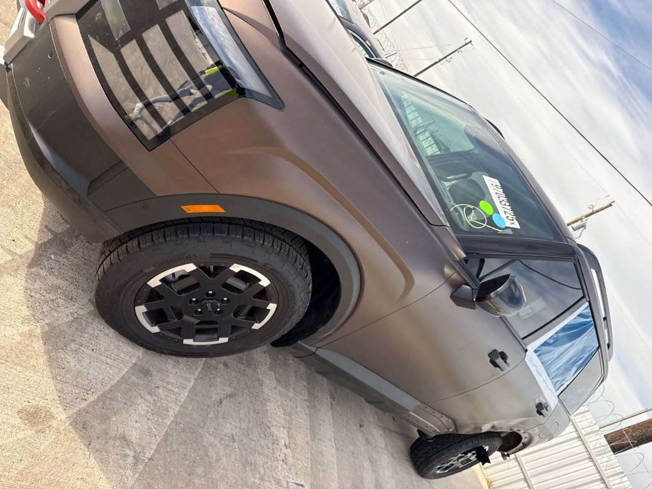 🚗 Hyundai Palisade XRT Pro 2026 – الشكل الجديد 🔥
✅ زيرو، ماشية 900 ميل فقط
✅ بيها طخة خفيفة جدًا
✅ مكمركة على اقليم كردستان 
✅ تُباع على وضعها (بدون تصليح)، أو تتوفر جاهزة بعد التصليح حسب طلب المشتري.
💰
📍 مكان السيارة اربيل 
مكاني بغداد 
📞 للاستفسار: ***********
