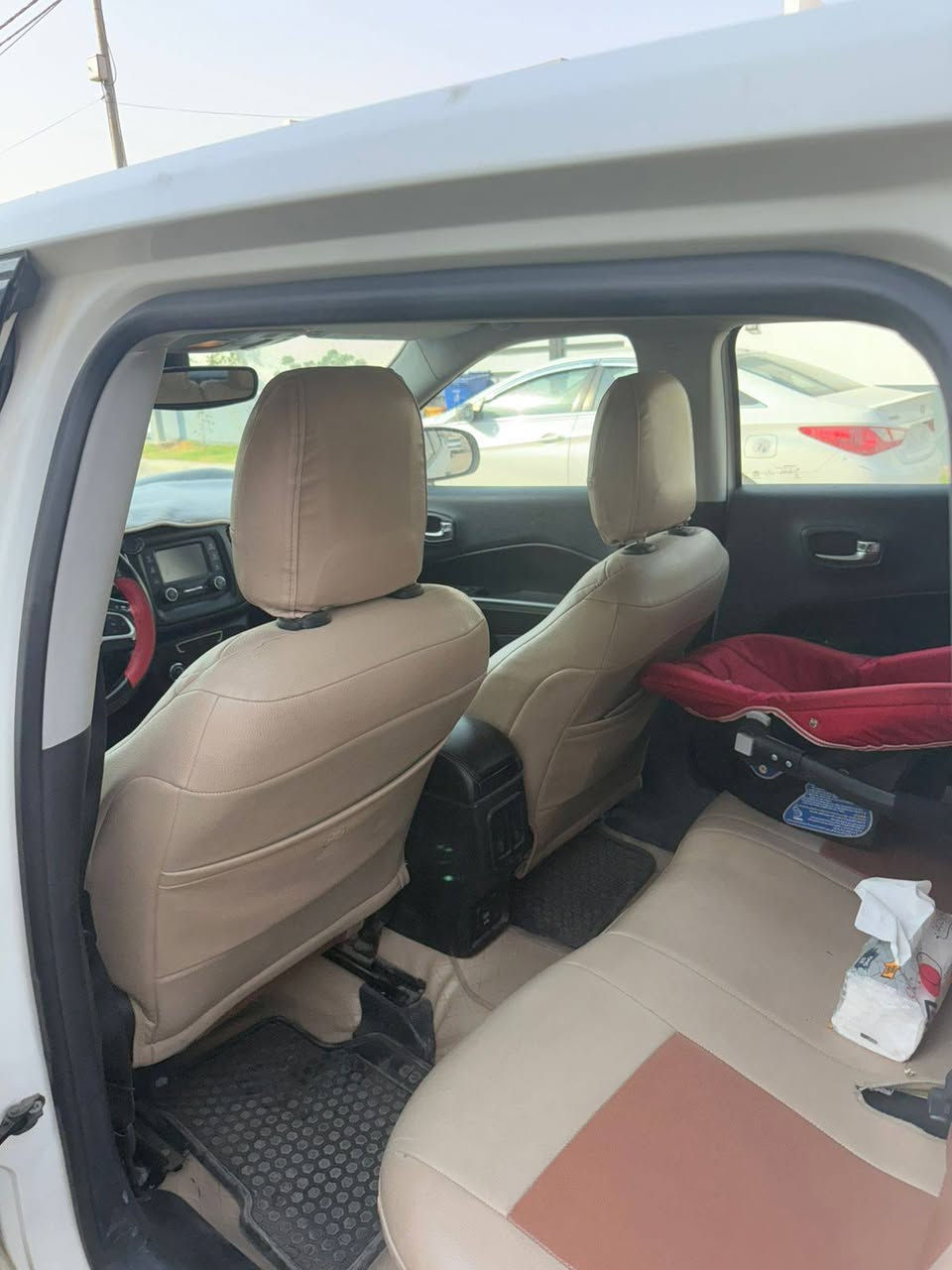 السلام عليكم جيب كومباس موديل ٢٠١٨ رقم نجف دولي السيارة بأسمي موجود مراوسJeep 2020 او بيع السعر ١٣٠ ورقة وبيها مجال صور الحادث  منشورات مع الصور ماشيه ١٤٠ كم
المواصفات: 

بصمة 

تشغيل عن بعد  

كامرة خلفية  

هاند بريك بصمة 

تدفئة مقاعد 

تبريد قطعتين  

تدفئة بالاستيرن 

الاتصال بالرقم *********** واتساب موجود

مكان السيارة كربلاء
