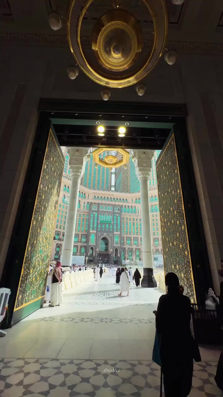 مُستمرين بإستلام جوازات السفر للراغبين في أداء عمرة شهر شوّال بسعر (525) دولارًا فقط.
يشرفنا أن نخدم ضيوف الرحمن، وغايتنا توفير الراحة والطمأنينة لكم لأداء مناسككم بكل يُسر وسكينة.

 يشمل البرنامج: 

• تأشيرة الدخول
• ثلاث وجبات يوميًّا
• المبيت في حائل
• ضيافة مميّزة خلال الطريق
• السكن في المدينة المنوّرة – المنطقة المركزيّة
• السكن في مكة المكرّمة – منطقة محبس الجن
• زيارات للمزارات الدينيّة في مكة المكرّمة والمدينة المنوّرة
• هدايا مجانيّة
• حقائب وإحرامات
• خدمات متكاملة بإشراف مباشر

-  آخر موعد لاستلام الجوازات: 25 رمضان

قال رسول الله ﷺ:
«العمرة إلى العمرة كفارة لما بينهما»

 للحجز والاستفسار:
***********
اتصال | واتساب

نسعد بخدمتكم، ونسأل الله لكم عمرةً مقبولة وسعيًا مشكورًا.
