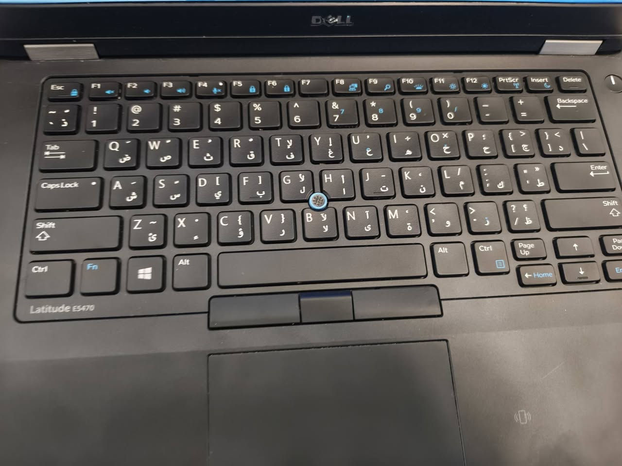 *للبيع لابتوب Dell Latitude 5470 - نظيف جداً*

*المواصفات:*
1. *الموديل*: Dell Latitude 5470 - 14 بوصة بزنس
2. *المعالج*: Intel Core i5-6200U الجيل السادس 6th
3. *الرام*: 8GB DDR4 قابل للترقية 16GB
4. *التخزين*: 256GB SSD سريع - الإقلاع بـ 10 ثواني
5. *كرت الشاشة*: Intel HD Graphics 520 مدمج
6. *الشاشة*: 14 بوصة HD
7. *المنافذ*: 3x USB 3.0 + HDMI + VGA + منفذ شبكة + قارئ SD + ExpressCard
8. *الحالة*: نظيف 9/10 
10. *الملحقات*: شاحن أصلي

*الاستخدام*: مال دراسة، أوفيس، برمجة، نت، يوتيوب، زوم. الجهاز سريع ومايعلق.

*السعر*: ١٩٠وقابل للتفاوض البسيط 
*المكان*: نجف شارع المدينه عامود 14
*للتواصل واتساب *: ***********
