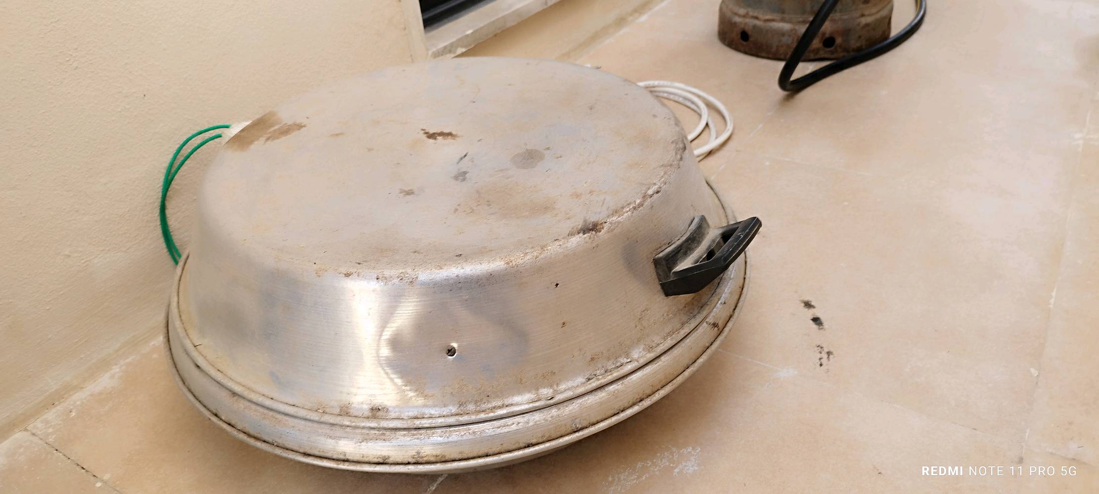 تنور كهرباء مستعمل قليل اخو الجديد للاستفسار الإتصال على ***********