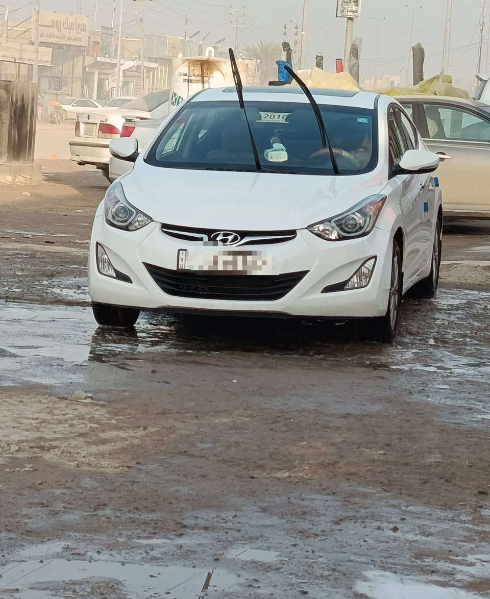 السلام عليكم النترا 2015 مكفولة فول مواصفات رقم بابل بأسمي محرك 1800
فتحة تحكم جهتين مري شفط 

تدفئة تبريد قطعتين ماشية 195

مكاني نجف الكوفة رايدها 130 

واتساب *********** او اتصال
