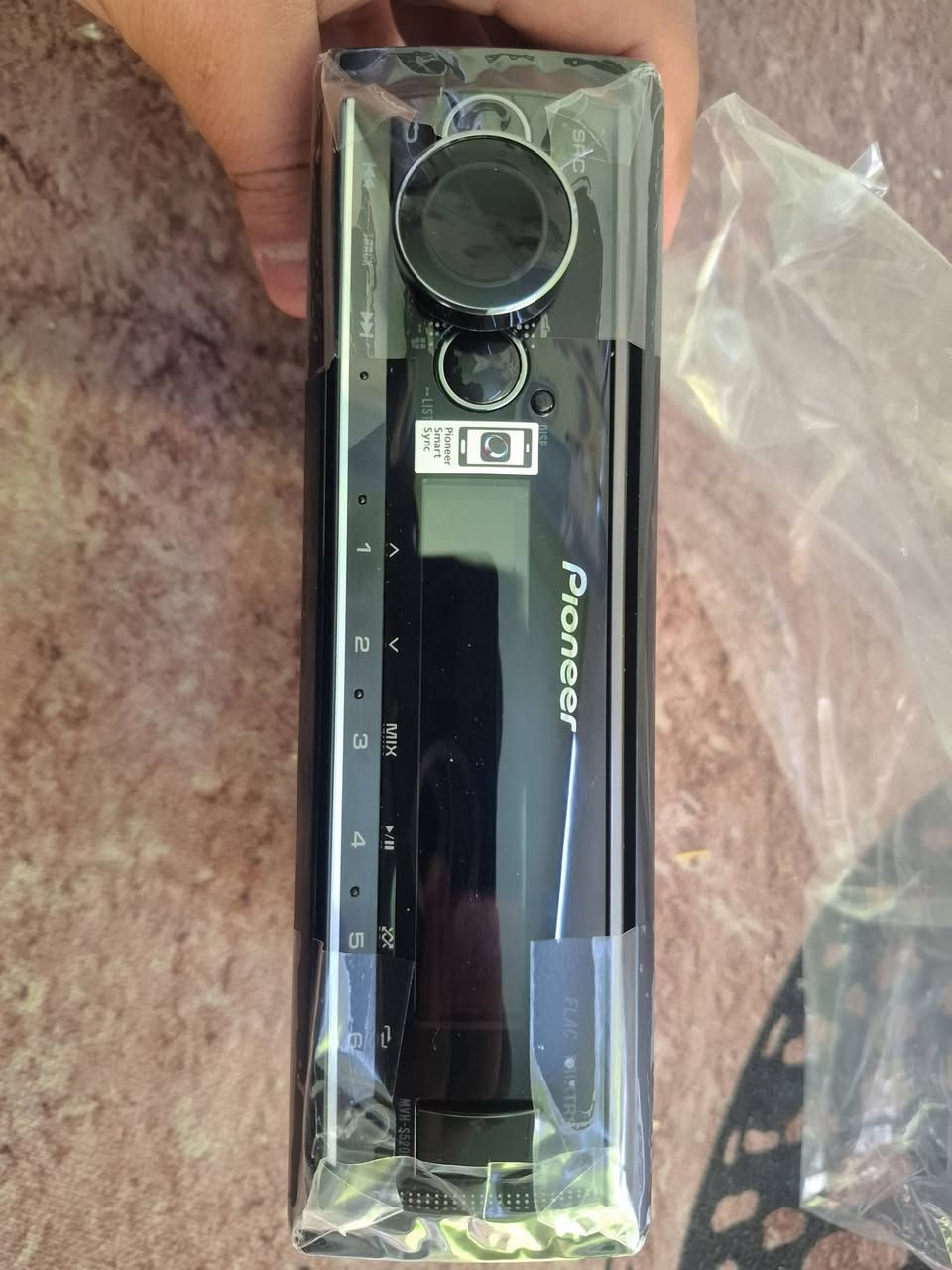 متوفر بايونير حديث اصدار 24 جديد طك كارتون
فول مواصفات 
بلوتوث 
اوكس
فلاش
دبل مخارج امبلي ودمام
متغير الوان
السعر ١٨٥ الف
كربلاء 
***********
