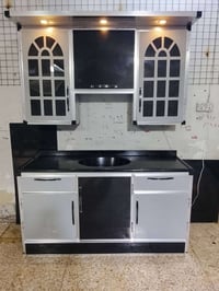 كاونتر تفصال درجه اولى 4قطع فقط السنك مرمر نظيف جداً لايوجد ضرر بغداد ...