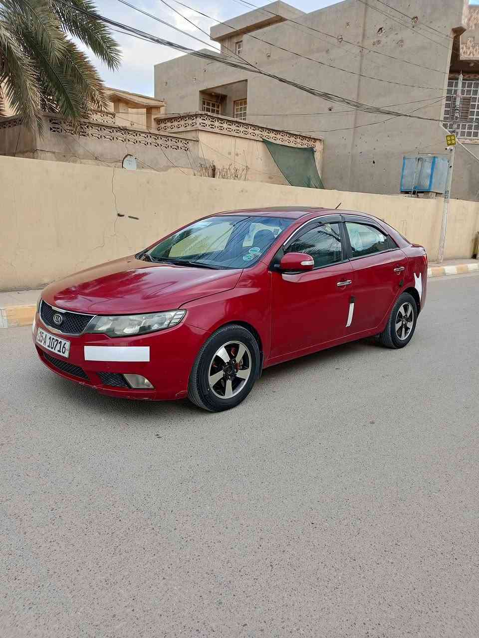 السلام عليكم فورتي للبيع 2009  خليجي السعر 77 وبيها مجال فول مواصفات بصمه فتحه محرك وكير وصدر كله جديد صبغ عام اي استفسار خابرني على الرقم  *********** المكان الفلوجه الانبار السياره جاهزه من كل شيء
