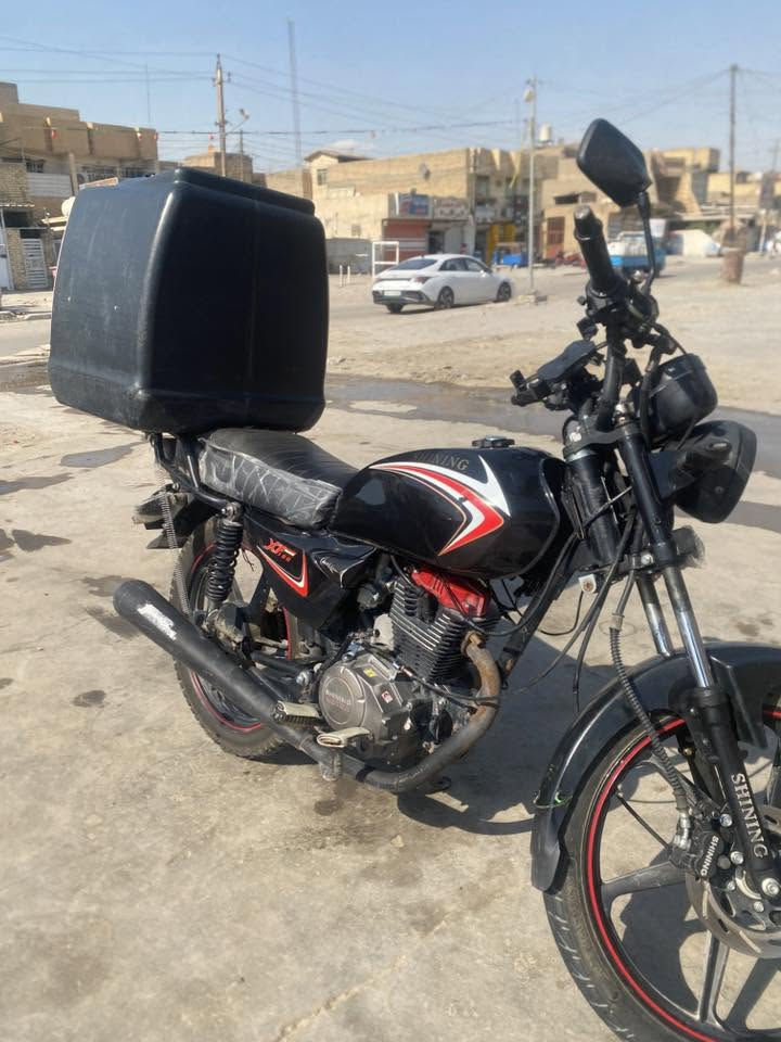 السلام عليكم دراجة شاينك 2023نازلة 2024 دراجة ما مفتوحة كلة عل وضع الشركة اورق السعر 650وبيهة مجال موجودة مستعجل مكاني بغداد الامين الثانية رقمي ***********
