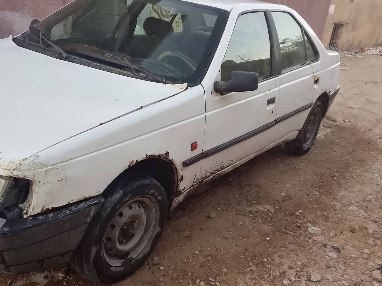 بيجو روى رقم بغداد للبيع السعر 25 وبيها مجال
(مكينه كبير اكسل صدر تبريد) كلهم كفالة 
مكاتي بغداد ماشي باجراءات التحويل وعندي بناء ومحتاج ابيعها


**إذا كنت صاحب هذا الإعلان وتريد حذفه لأي سبب، رجاءا أرسل رسالة إلى الدعم الفني**