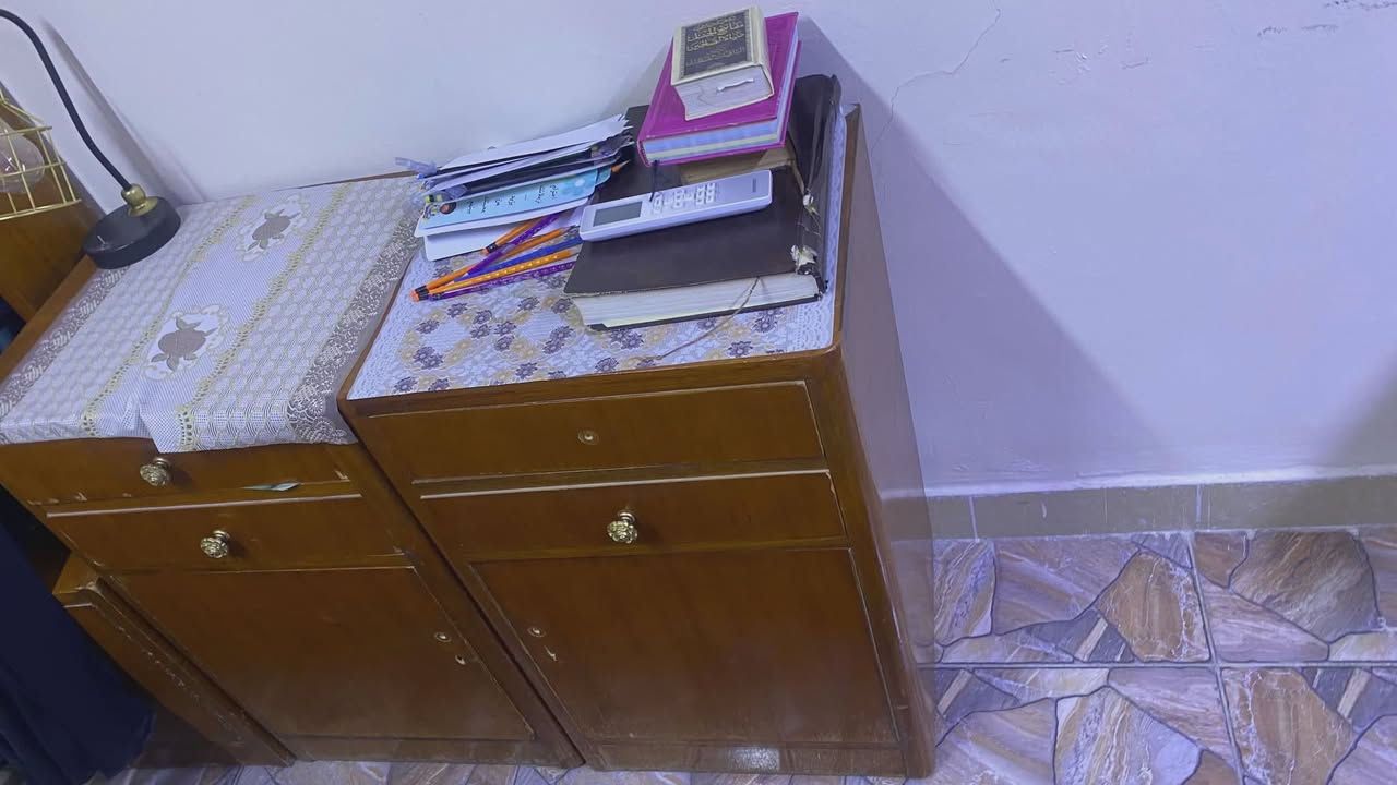 بيع مستعجل
السعر ٤٠٠
***********
