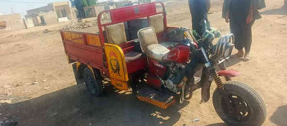 ستوته للبيع السعر مليون 800 وبيهه مجال 
العنوان العماره المدثره قرب البيطره 
الاتصال على الرقم ***********
