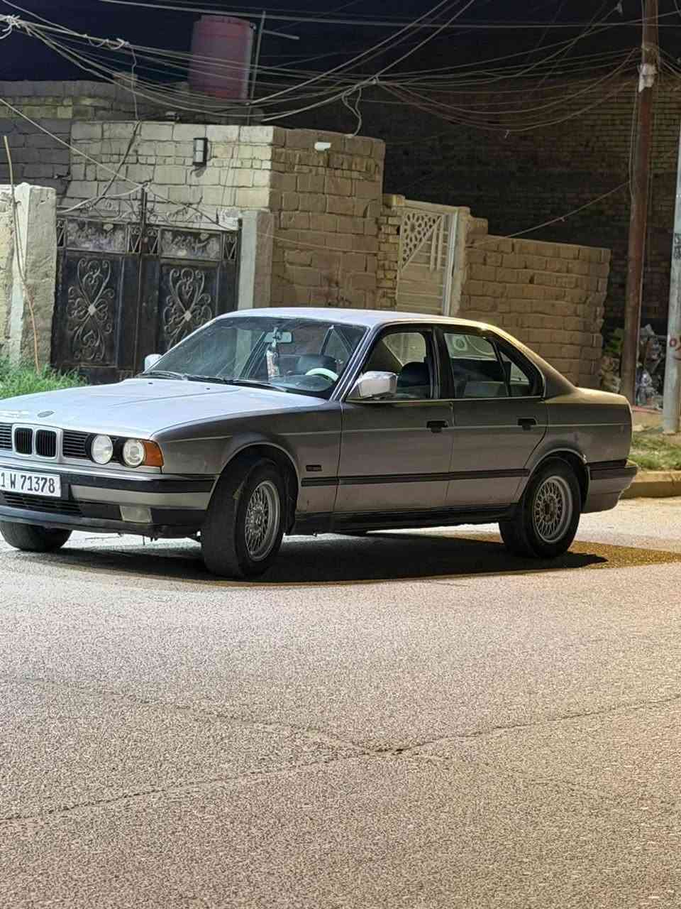 سلام عليكم بيئم 525 اصل بليته وسنويه كير عادي مكينه وكير كفاله جاهزه السياره ماعده التبريد عنوان ناصريه مركز السعر 38 وبيها مجال ***********
