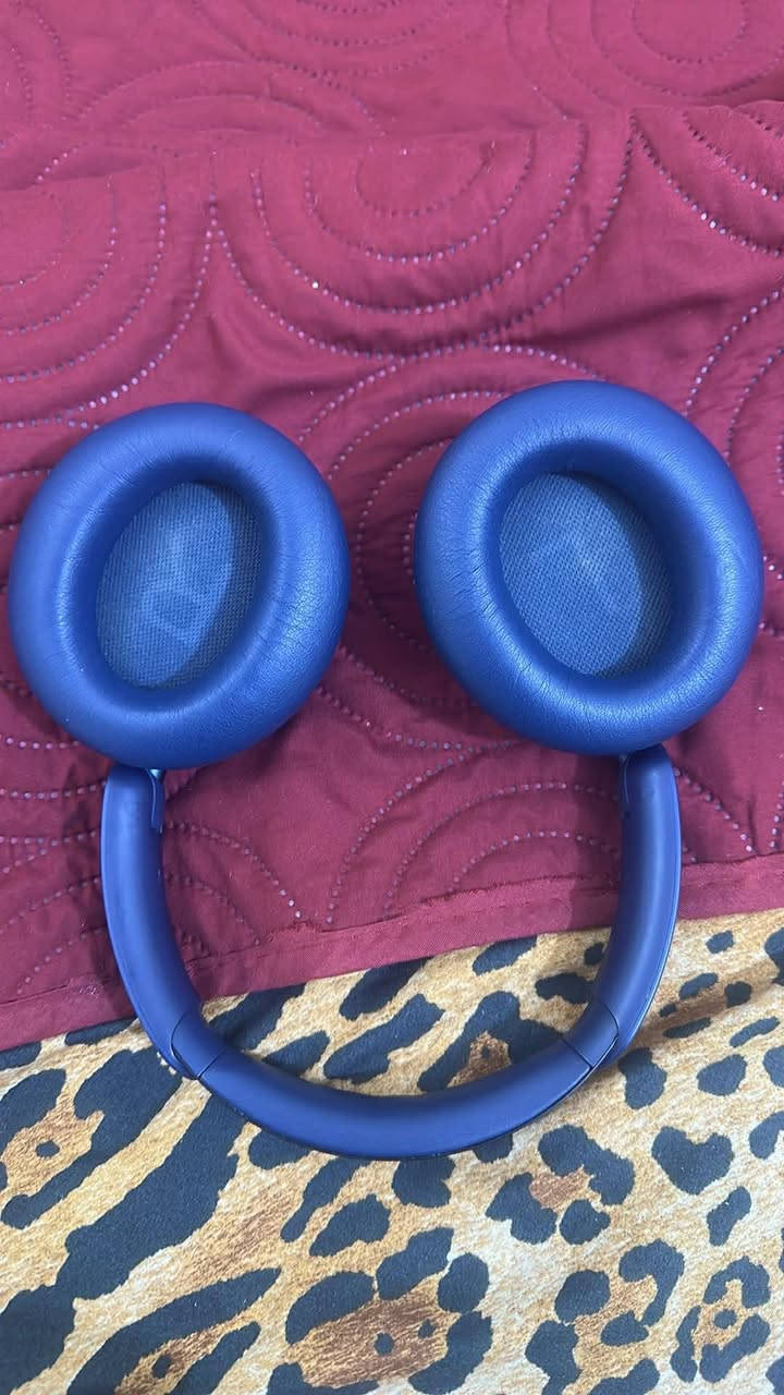 متوفره سماعات Q45 جديد بدون كارتون شرط الفحص اصلي موجود توصيل جميع المحافظات 5 الاف او تحب تجيني مكان ب الدورة ابو دشير


**إذا كنت صاحب هذا الإعلان وتريد حذفه لأي سبب، رجاءا أرسل رسالة إلى الدعم الفني**