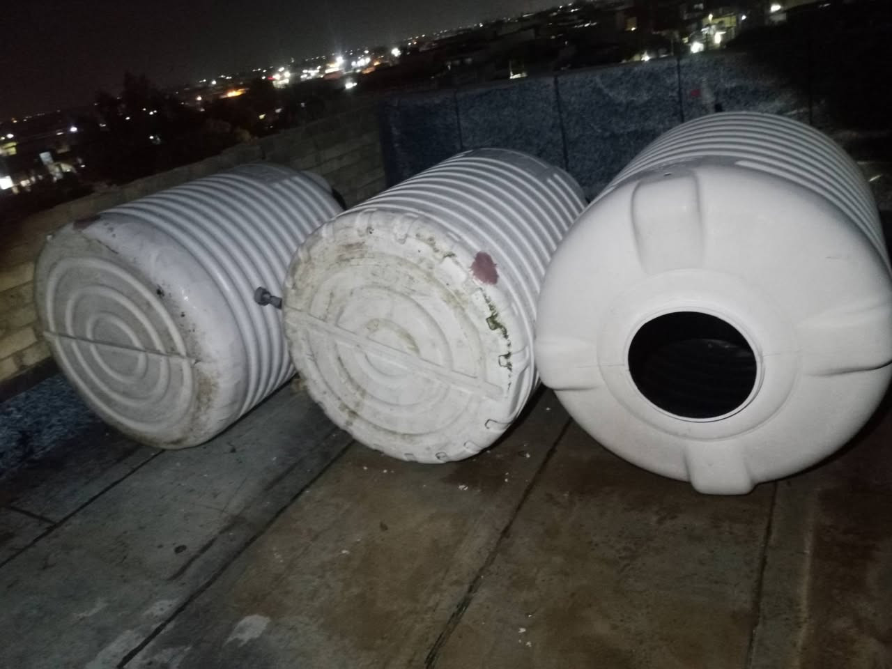 السلام عليكم ورحمه الله 
يوجد لدينا تصليح كافة أنواع التانكيات البلاستك مع ضمان سنه ملاحظه نجيك للبيت وبأي مكان للاستفسار ***********
