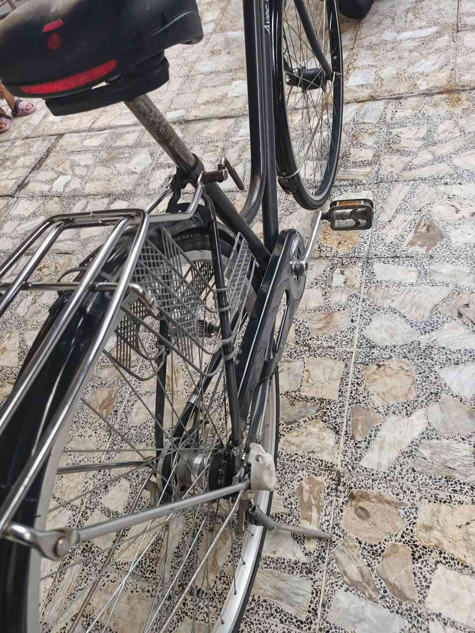 السلام عليكم
متاح بايسكل حجم ٢٧ كير ٣ نمر وحساس لايت امامي السعر ١٢٠ وبيه ومجال 
البلديات 
‏‪***********‬‏
