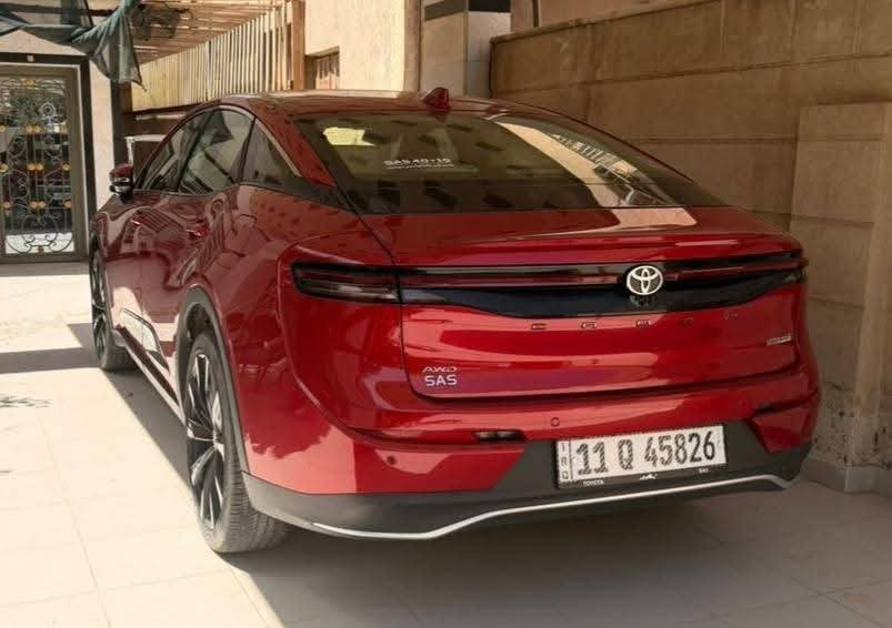 اخت الزيرووو بعدها بضمان وكالة تويوتا ساز
كراون ماجستا موديل 2023
ماشيه 15.000 الف كيلو بعدها 
فول مواصفات 
مغلفه ppf
محرك 2400 تيربو فور ويل 
لايت ناصي عالي متحرك 
رادار امامي وخلفي 
نقط عمياء 
ويل 21 
تدفئه تبريد كشنات و تدفئه ستيرن 
فور ويل 
توقف ذاتي 
تنبيه خروج عن المسار 
كامره اماميه وخلفيه و 360 
حساسات 360 
ابواب شفط 
ستاره خلفيه 
كراسي خلفيه كهرباء 
السياره بعد بيها هوايه مواصفات 
 السياره بحاله الوكاله / كفاله عامه
رقم بغداد / سنويه باسمي
مكان السيارة بغداد - السيدية
رقم صاحب سيارة  ***********
