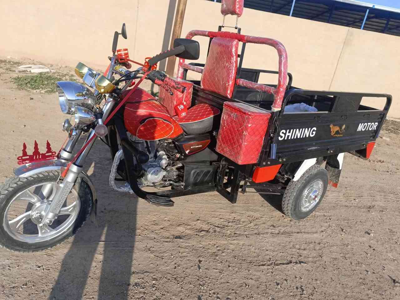 ستوته للبيع موديل 2020 محرك 2023 مبدل ولفات فقط  نضيفه جدام العين 
تخم تايرات جدد كهربائيات كلهه شغاله 
اوراقهه اصوليه شاصي شرط   بليته منفيس ورقتين وياهه اضافيات   السعر مليون 400 وبيهه مجال 
***********  يرادلهه واحد شاغول يشتغل بيهه بس
