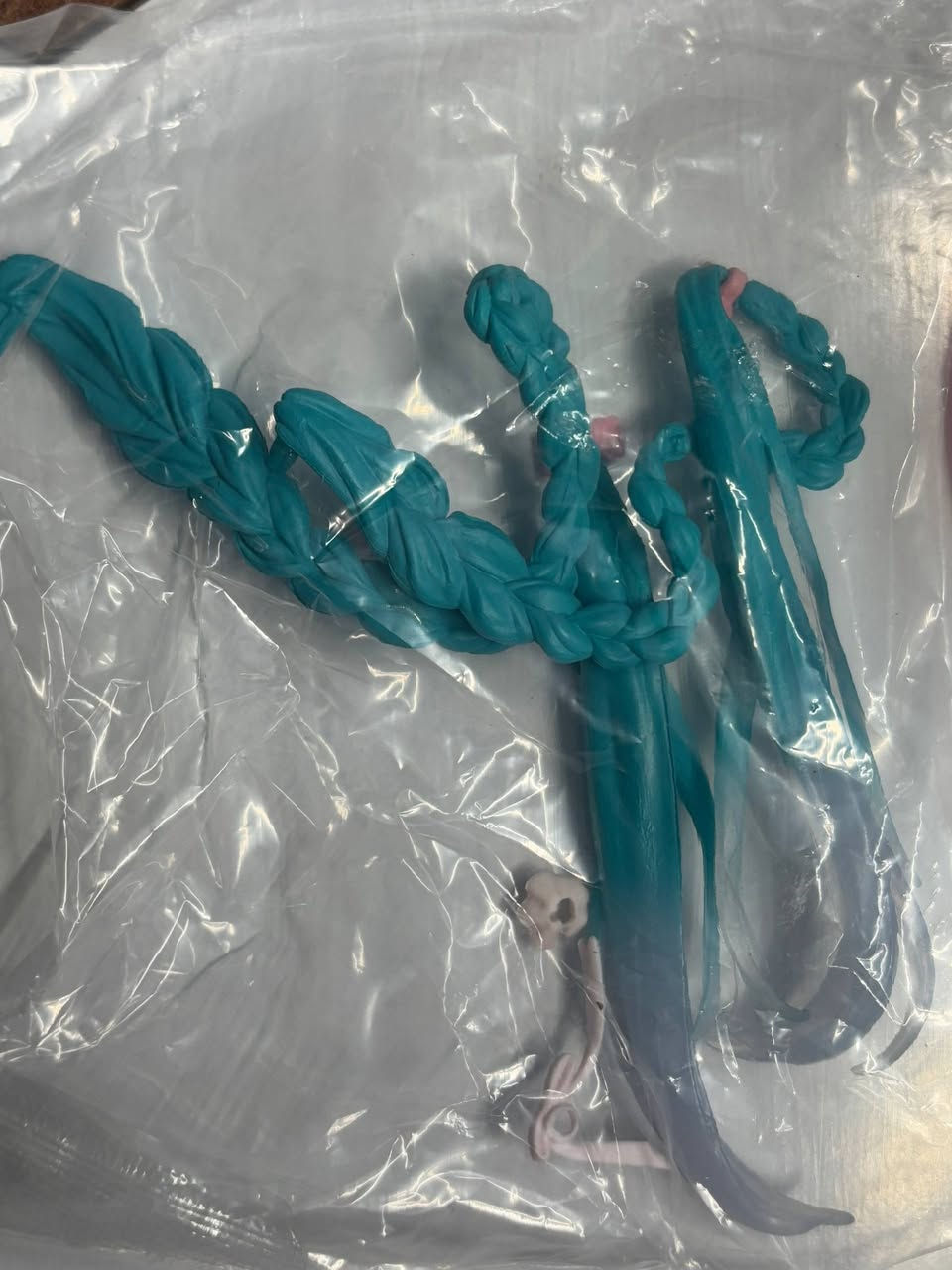 بهذا الشكل بعدها كبس


**إذا كنت صاحب هذا الإعلان وتريد حذفه لأي سبب، رجاءا أرسل رسالة إلى الدعم الفني**