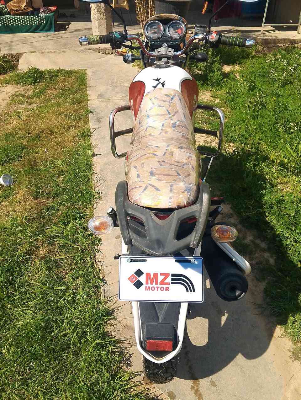 يوجد موطور للبيع Mz عالي موديل 2020 محرك 200
سعر 900 وبي مجال 
*********** للاتصال
