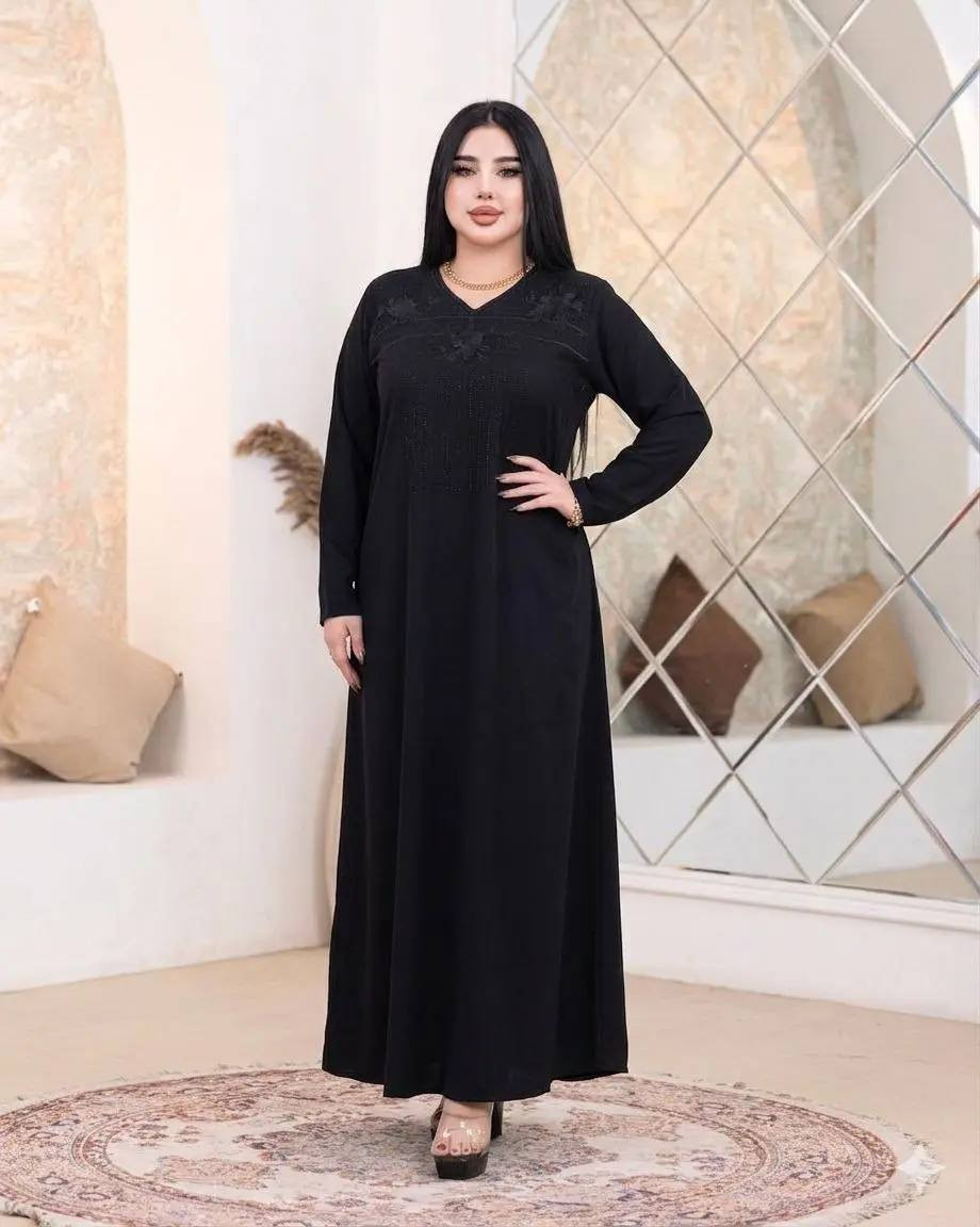 دشداشة اسود بتفاصيل راقية 😍 
القياس خاص من L إلى 5 اكس
الخامه كشمير 
للحجز والتوصيل مراسلة 👈🏻 زآي للألبسة النسائية 🤎


**إذا كنت صاحب هذا الإعلان وتريد حذفه لأي سبب، رجاءا أرسل رسالة إلى الدعم الفني**
