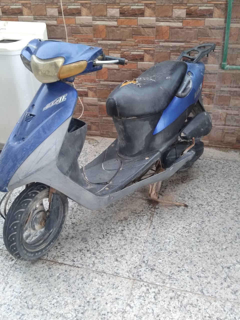 السلام عليكم
للبيع دراجه عطلانه 

السعر 125الف وبيه مجال

العنوان :الحله الطهمازيه شارع اليابسه 

للستفسار مراسله خاص
او الاتصال ع رقم

***********
