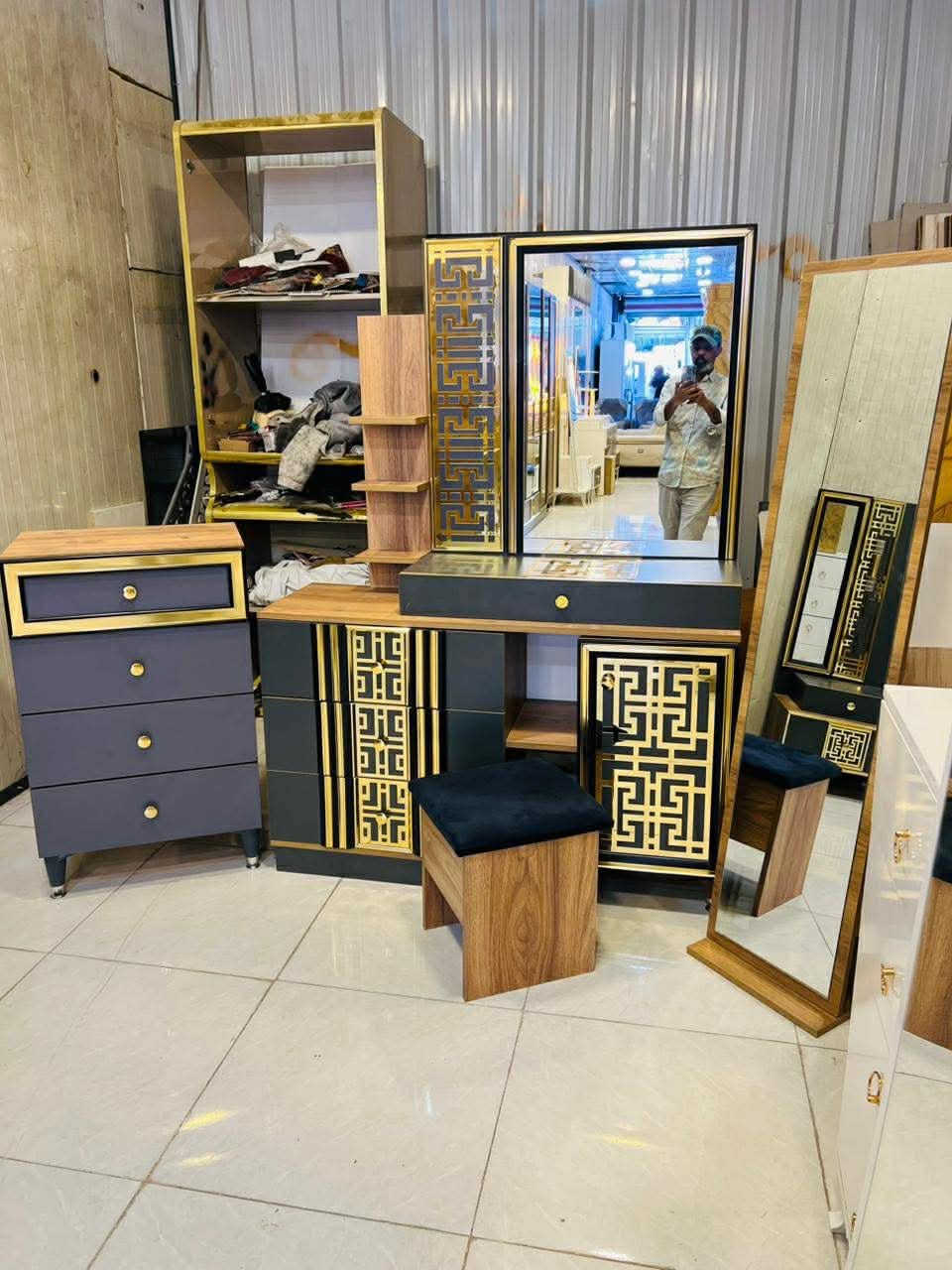 غرفة. تركي. نضام ابواب. لون مميز. فول نضافة. جرباية. سرير. مخزن برغي وجوي. حديد١٠قطع . واصل. كول مناطق بغداد


**إذا كنت صاحب هذا الإعلان وتريد حذفه لأي سبب، رجاءا أرسل رسالة إلى الدعم الفني**