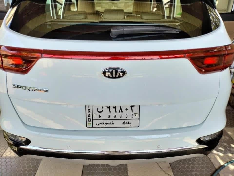 Kia Sportage 2019
كيا سبورتاج ٢٠١٩ شكل ٢٠٢٠

المنشا خليجي 

العداد 31,000km

الضرر لايوجد
الصبغ شبرين فقط 
سعه المحرك  اربعه سلندر

المواصفات 
فول مواصفات  1/1
بصمه 
بانورما
كشنات كهرباء ثنين
كشنات جلد حمصي
شاحن واير ليس 
شاشه نفكيشن كبيره اصليه وليس شد تجاري
كامره خلفيه دواره اصليه 
جنطه كهرباء 
جنطه حساس ذكي عد الوقف خلفها تفتح تلقائياً
مري كهرباء 
تحكمات ستيرن كامله 
تبريد بيانو
حساسات اماميه خلفيه ضهور السياره في الشاشه 
هاند بريك دكمه 
نضام النزول من المنحدرات
اناره داخليه led مع لد نهاري خارجي 
قطعتين تبريد 
اشاير بل مري 
وباقي المواصفات المعروفه في السبورتاج 

السعر : 180ورقه 
 
للاستفسار فقط عل هذ رقم لا على الفيس ***********
