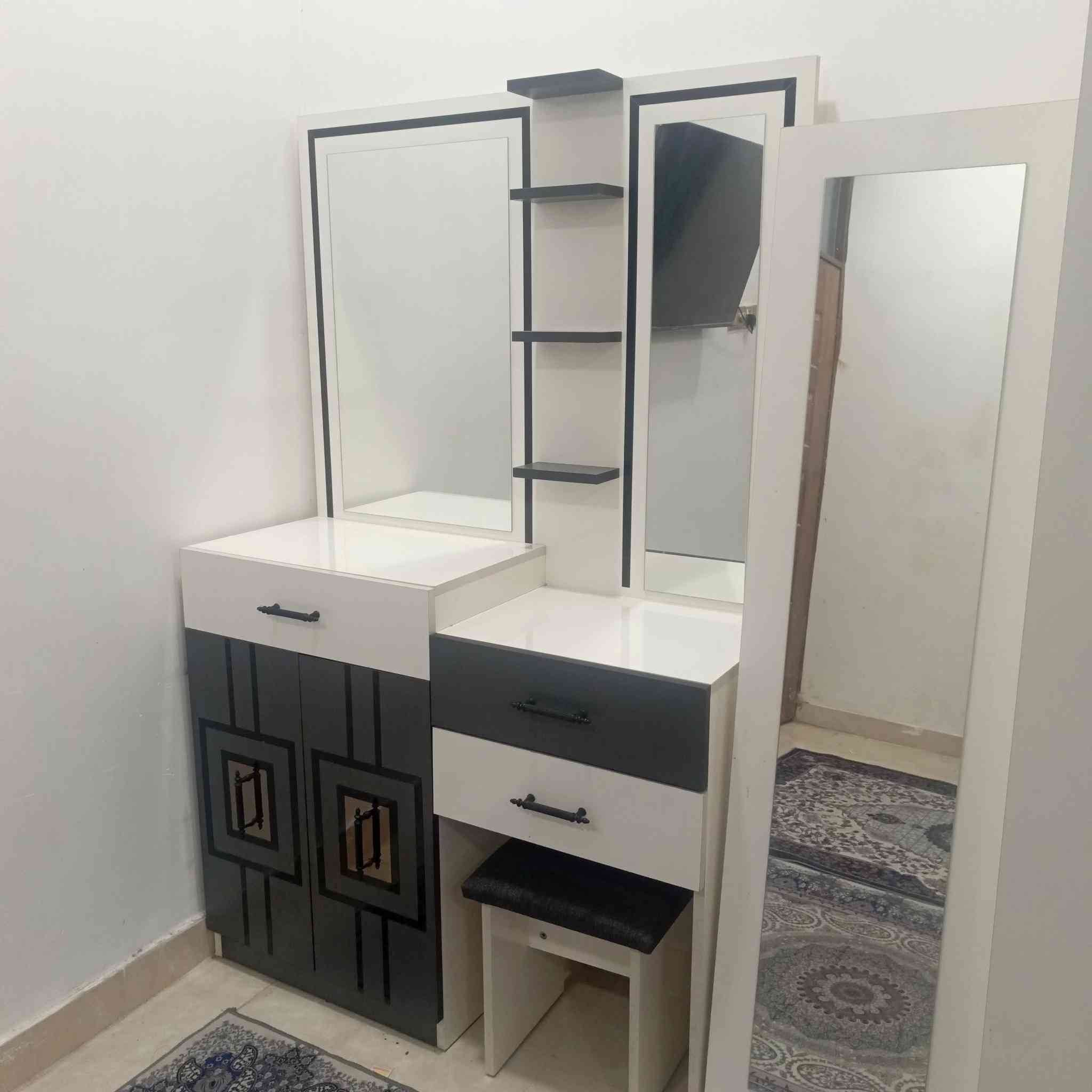 غرفة نوم تركيه جدا نظيفه استعمال قليل ١١قطعه سعرها ٩٥٠بمجال بسيط 
مكان بغداد.


**إذا كنت صاحب هذا الإعلان وتريد حذفه لأي سبب، رجاءا أرسل رسالة إلى الدعم الفني**