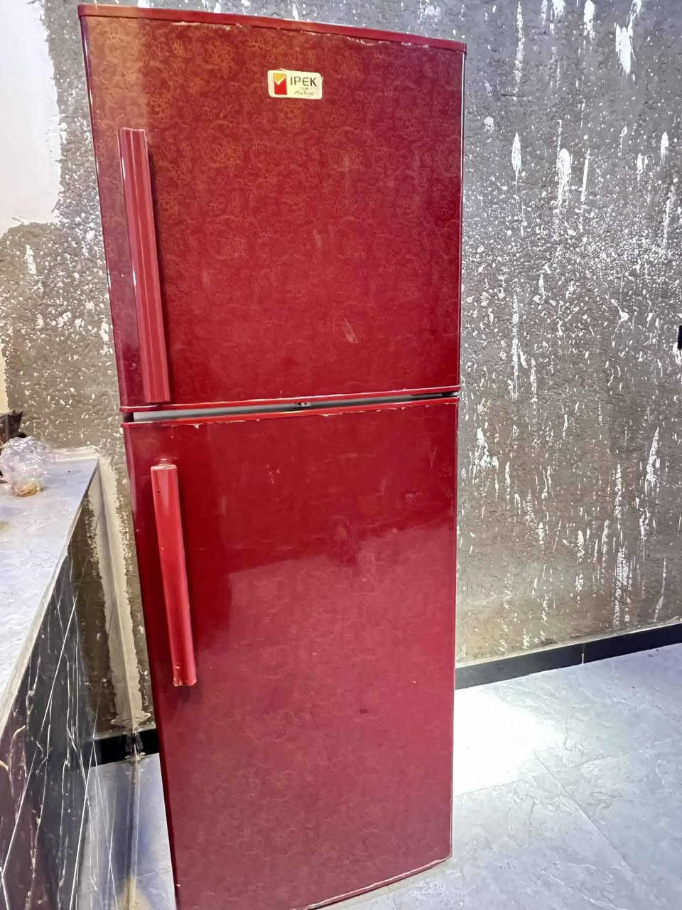 ثلاجه جديده تجميد فول حجم ٢٥ قدم مكان شعب ***********
