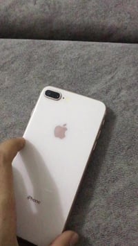 آيفون ٨ بلس • ذاكرة ٦٤ • بطارية ١٠٠