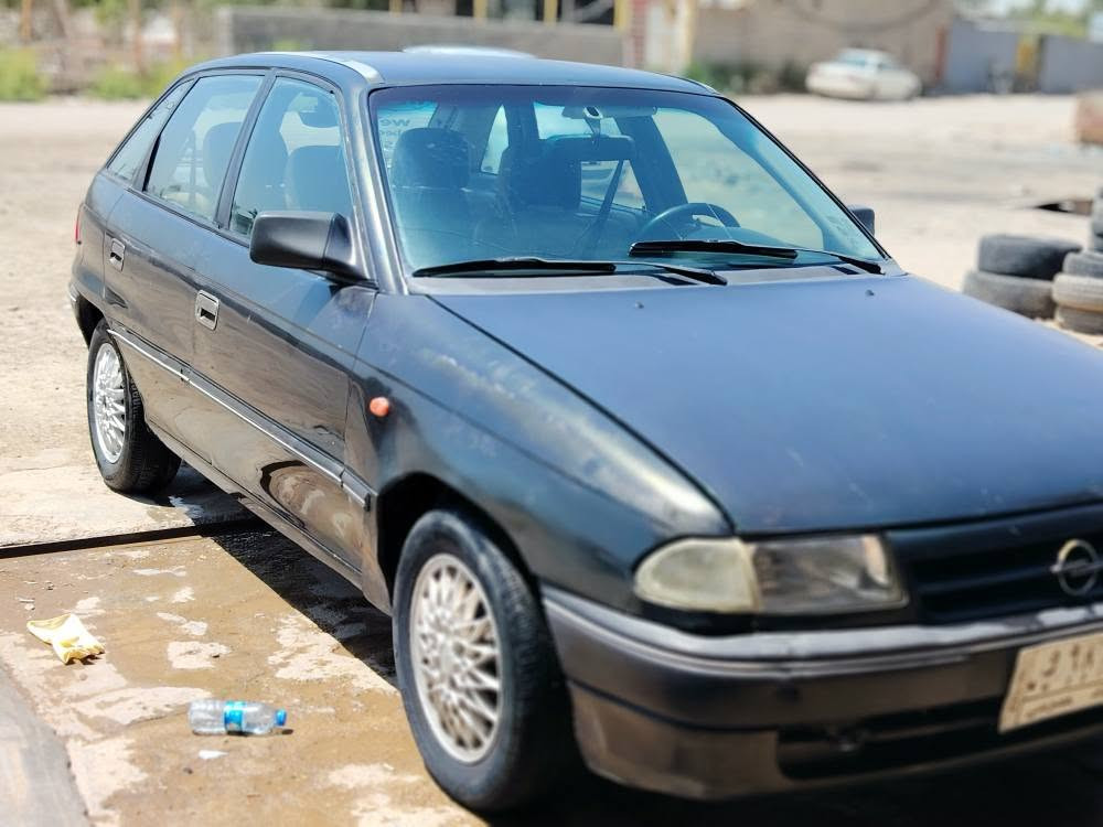 استره اوتماتيك 94 بغداد وارد يابان تبريد بلادي (تبريد بيهة منضومه اوبترا) السياره عله وضع البلاد قواعد دبل كله بلادي بدون قطره خياس بدون صبغ تايرات نضيفات صدر نضيف كهربائيات كلهه شغاله من الطول لطول بدون اي جطل السياره ترايهه مال حديث تراي للبصره بيهه طخه جامرلغ عكس السايق مبين بالصوره نواقصهه( مكينه بيهه تبخير وسنويه ساقطه اقل السنه وصاحبهه يريد تحويل) السعر 38 مكاني ديالى الخالص ***********
*********** بلاد, صلاح الدين
