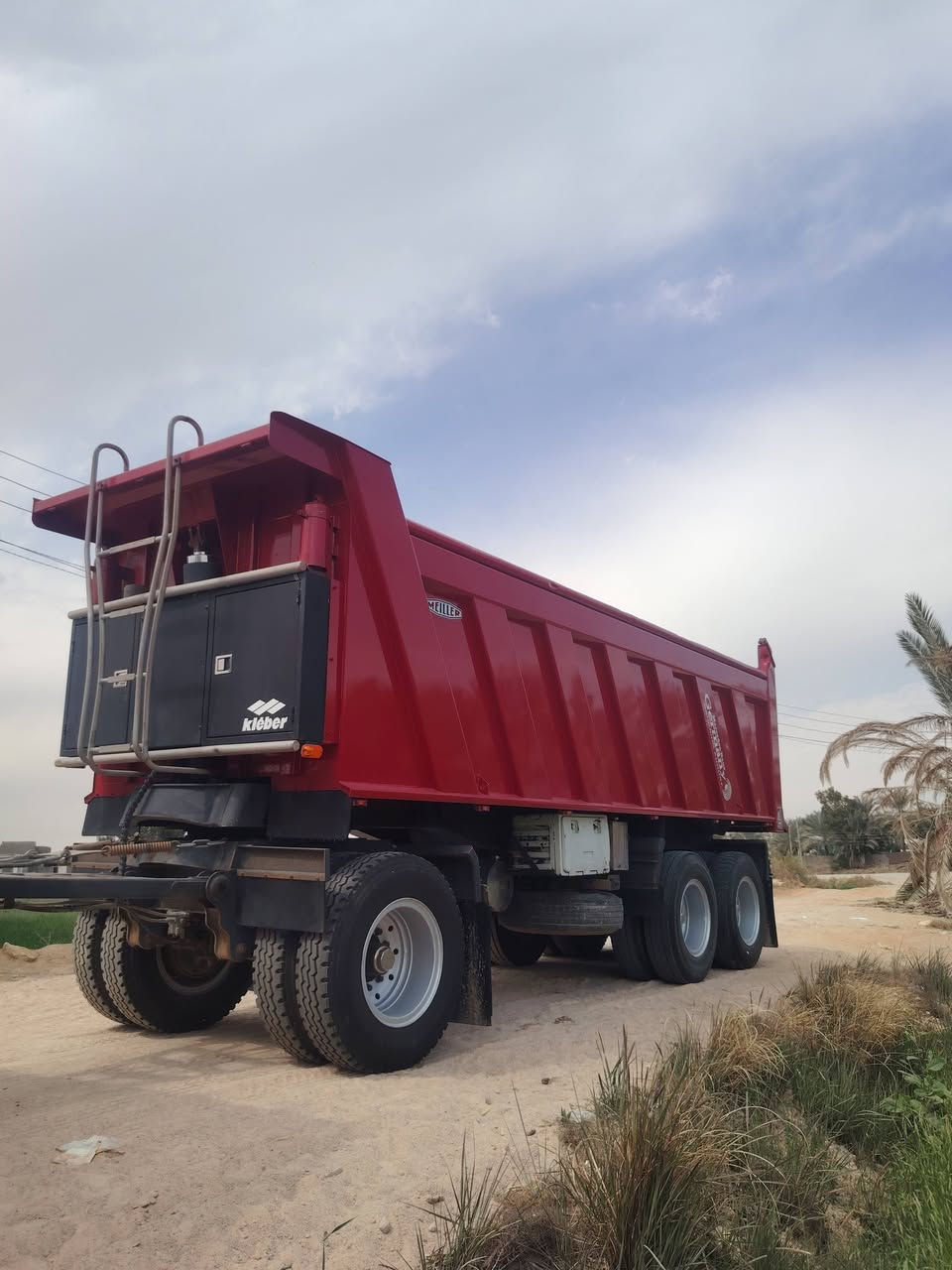 سلام عليكم مقطرره للبيع ***********
