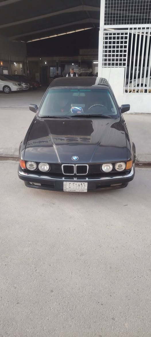 السلام عليكم للبيع

BMW 730i
موديل 1991

6 سلندر مفتوح

مكينه وكير جديد شرط

سعر 55 بيها مجال 

 استفسار. ***********
